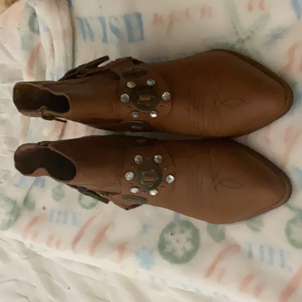 Carlos brown booties. Size 7.5